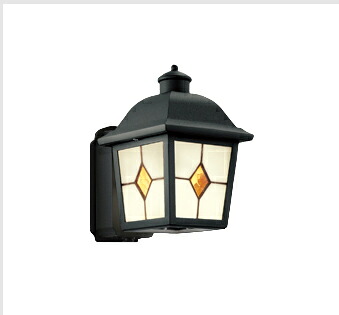 OG254406LCR＜br /＞エクステリア LEDポーチライト 白熱灯器具40W相当＜br /＞R15高演色 クラス2 人感センサー付 電球色 防雨型＜br /＞オーデリック 照明器具 玄関 屋外用