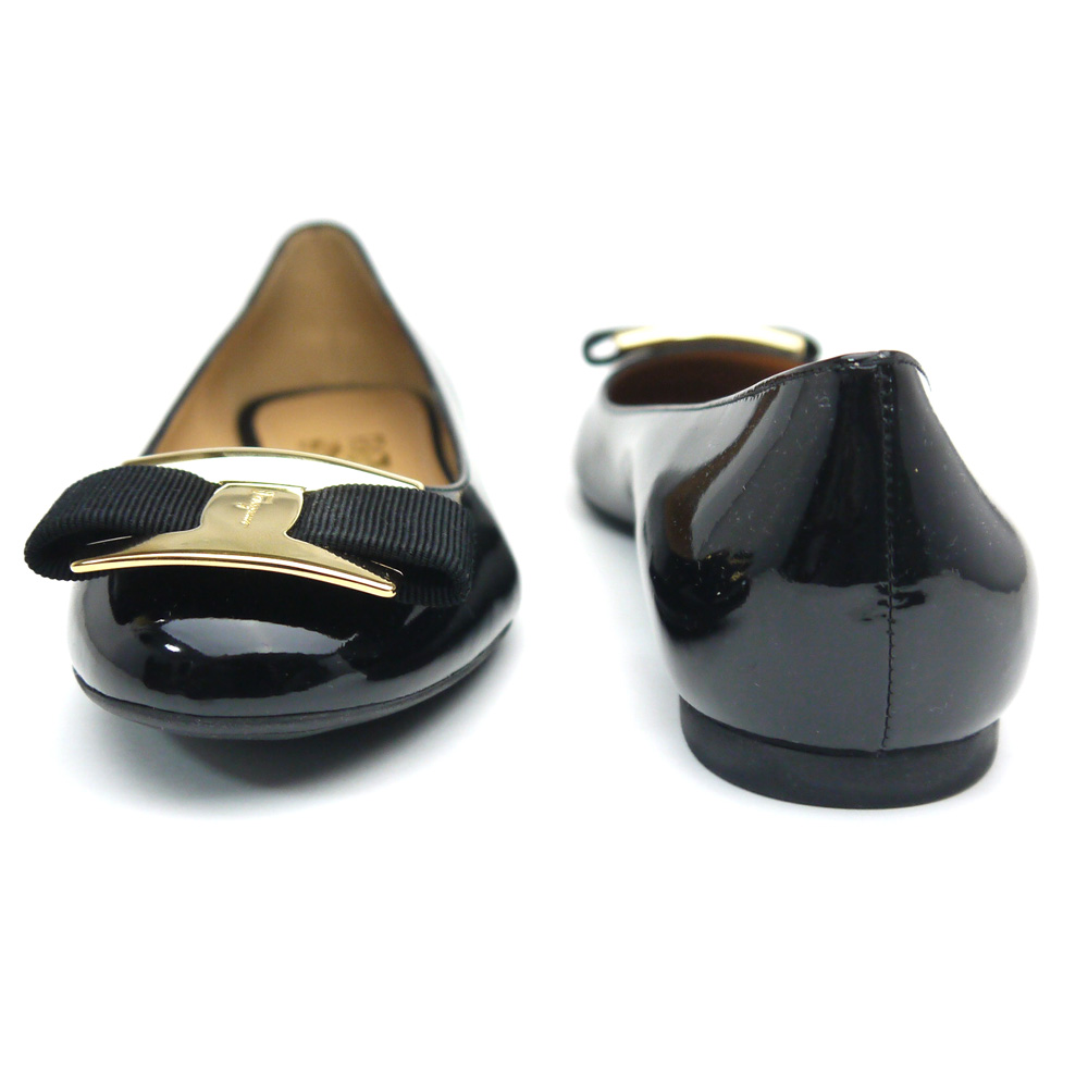 womens black flat shoes