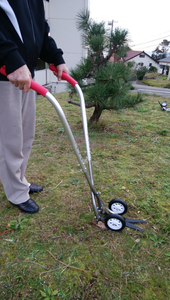 【楽天市場】車輪付き草刈りばさみ 車輪付き草刈り機「コロ刈る君St-St凹刃反り」」草刈り機 伸縮ハンドル草刈りはさみ 芝生刈込鋏 立ち作業用 ...