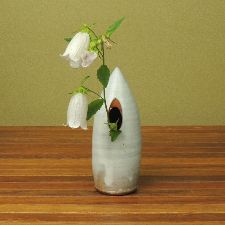B207  「萩焼  花瓶」萩殿窯造　共箱　花道具　茶道具 B207 「萩焼 花瓶」萩殿窯造 共箱 花道具 茶道具 - メルカリ