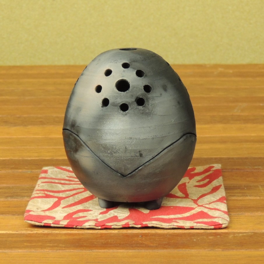 【萩焼　菊紋香炉　お香立て蓋付き】＊昭和レトロ　当時物 楽天市場】12-15 萩焼 菊紋透かし彫香炉 新生活 : XPRICE楽天市場店