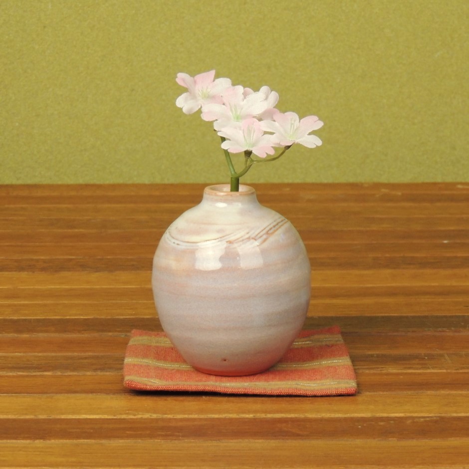 萩焼　花瓶 萩焼の花瓶🌺｜山口朝日放送