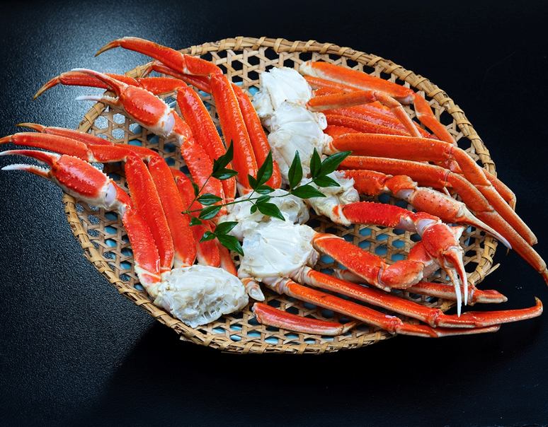大型3Lズワイガニ ボイル済み 5～6肩 総重量約1.5kg（解凍後NET1.3kg） カナダ産・日本加工 ※冷凍 送料無料