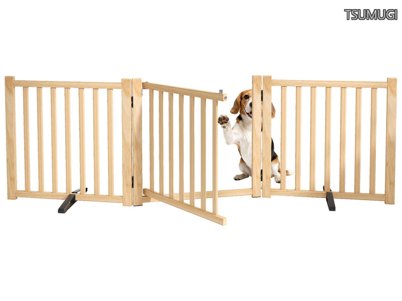 【送料無料】ドア付き 置くだけ 犬 ゲート ペットフェンス 高さ58cm 幅175cm 自立型ゲート 折りたたみ式 犬フェンス 室内用 ペット飛び出し防止柵 木製 玄関 軽量｜つむぎハウス
