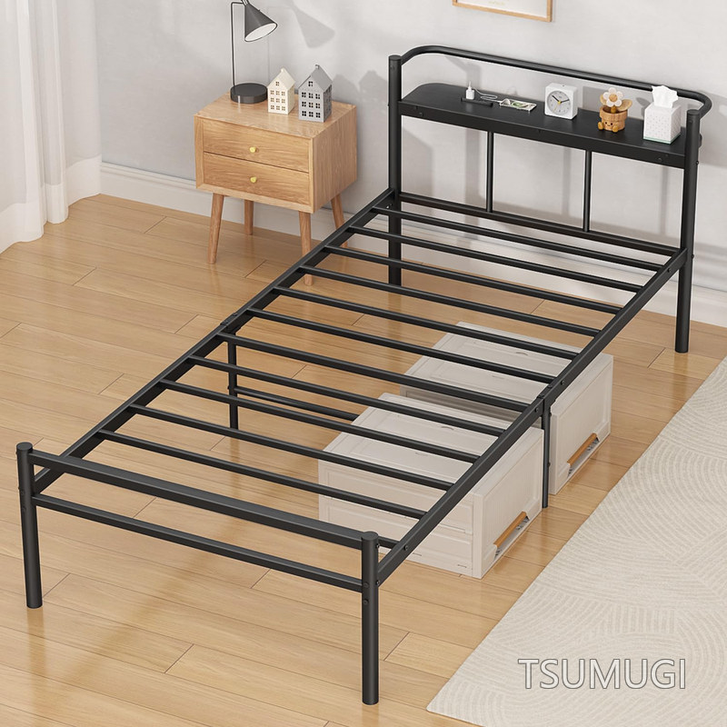 【送料無料】ベッドフレーム シングルベッド 収納 宮棚 2口コンセント付き すのこベッド シングル bed frame single 耐荷重300Kg 安定 静音 頑丈 通気 耐久 べっどふれーむ パイプベッド 30cm収納空間 組立簡単 工具付き 一人暮らし 狭い空間向け 組み立て式ベッド 黒|つむぎハウス