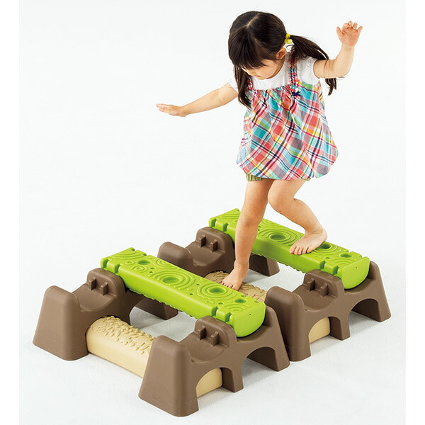オープニングセール 子供 室内運動遊び バランス運動 平均台 階段運動 スポーツ遊具 ジャングル平均台 Fucoa Cl