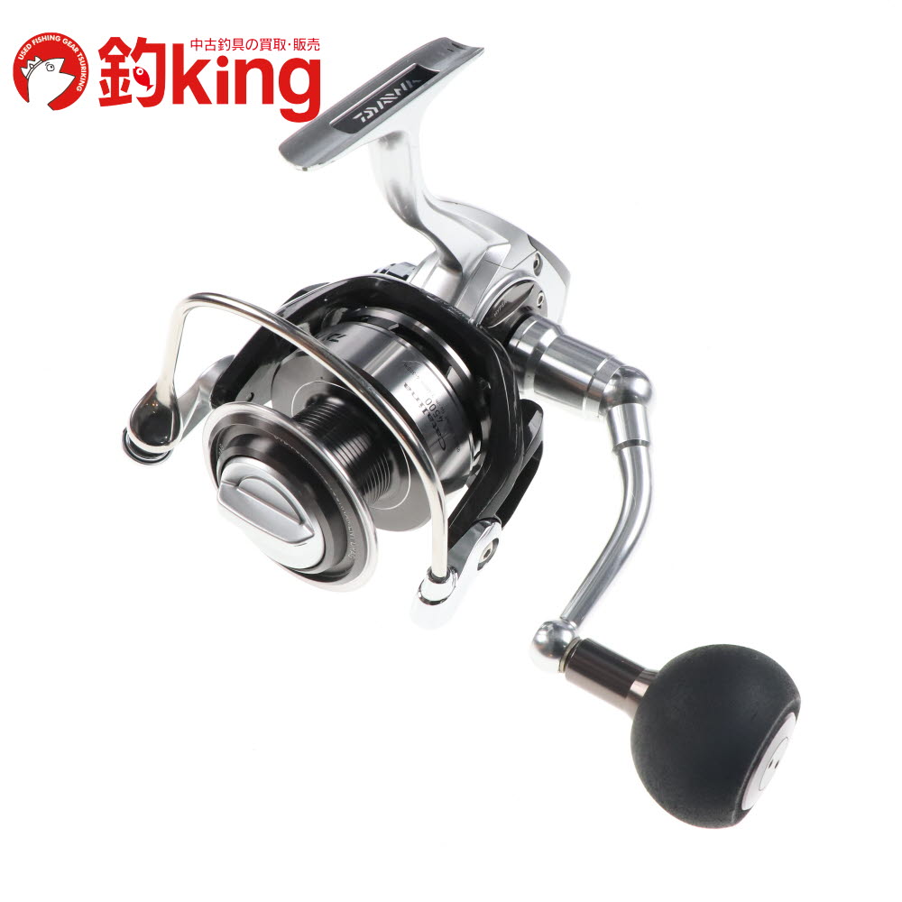 【中古/美品】 ダイワ 12 キャタリナ 4500 /D373M