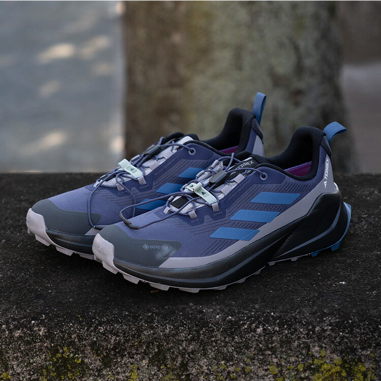 ♦【アディダス】✨新品未使用　ランニングシューズ ウルトラブースト23　22.5 女性だけの開発チームによる女性のためのプレミアムランニングシューズ