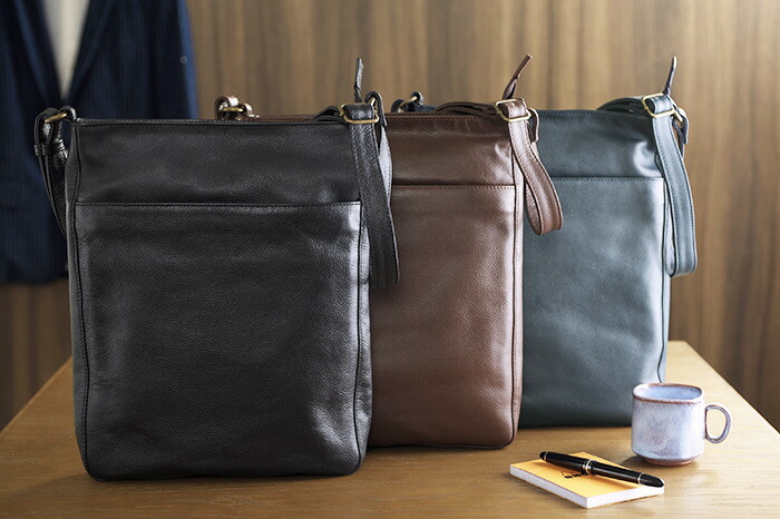 開店祝い ショルダーバッグ 幅26cm メンズ 本革 革 斜めがけ 肩掛け 縦型 かっこいい ビジネスバッグ ショルダーバック レザー 牛革 オイルレザー40代 50代 Tr 在庫有 Hughsroomlive Com