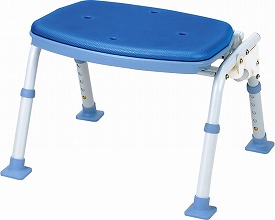 ★ポイント最大16倍★【全国配送可】-ソフテック　背なし SBF-12BL(N)　ブルー マキテック　JAN 4968501921957 kt292173 取寄品 入浴関連 シャワーチェア 折りたたみ式-【介護福祉用具】