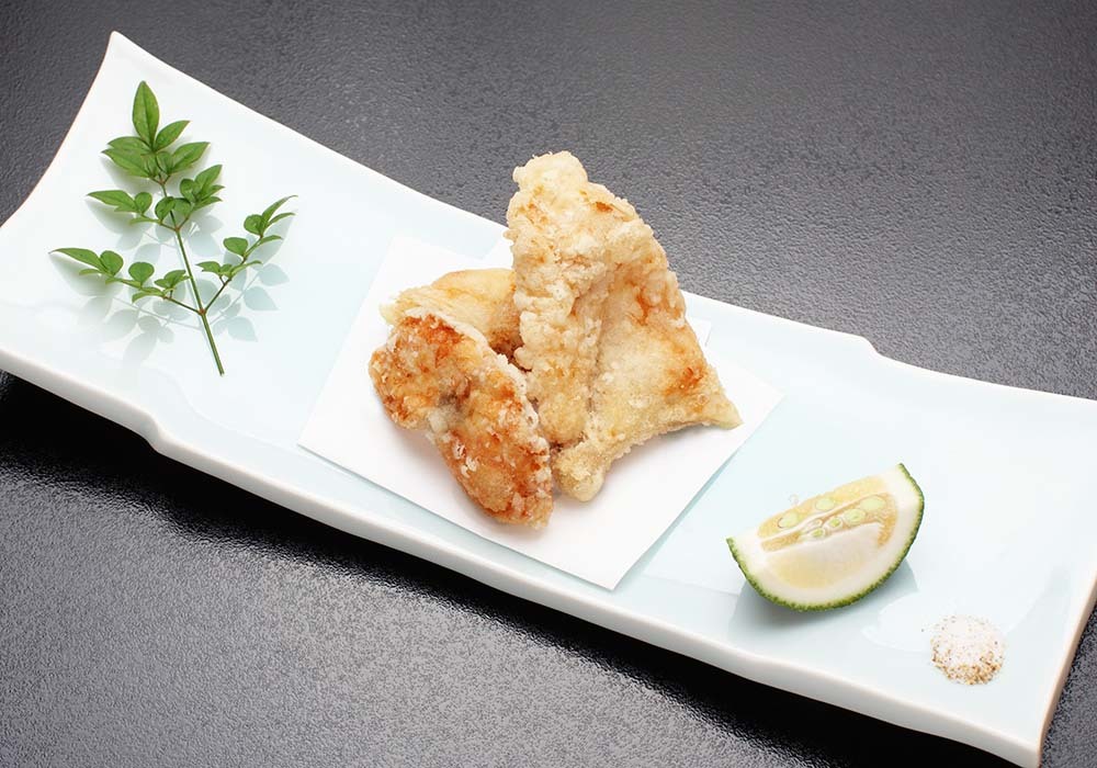 豊後とらふぐ唐揚げ3～4人前 自宅用 とらふぐ ギフト ふぐ 唐揚げ 河豚 フグ フライ からあげ から揚げ 高級グルメ お取り寄せグルメ お取り寄せ グルメ 九州 大分 大分県産 美味しいもの おいしいもの 快気祝い