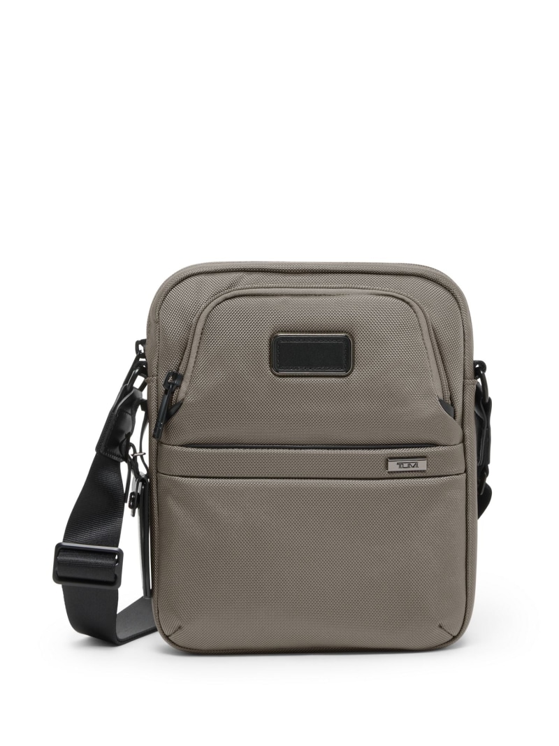 【TUMI公式店】5年保証ALPHA ミディアム・クロスボディ TUMI トゥミ バッグ ショルダーバッグ グレー【送料無料】[ Fashion] 33,605円