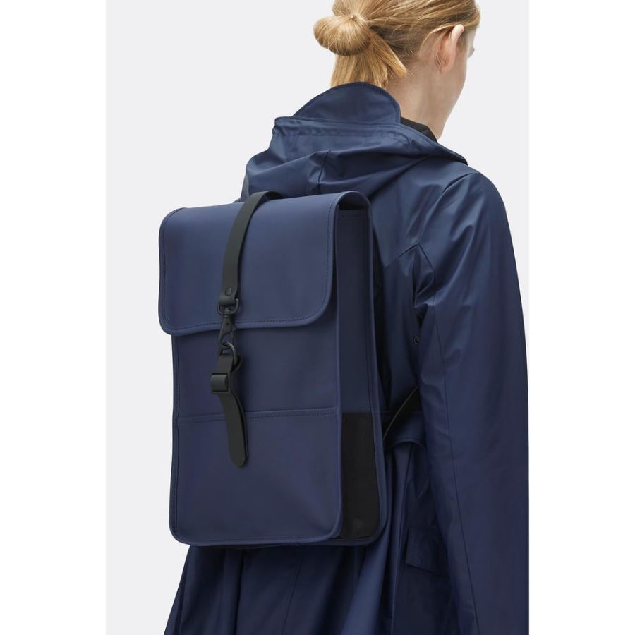 Rains レインズ バッグ 防水 バックパック リュックサック Backpack Mini Navy 539 1 008 38 防水バックパック 防水リュックサック メンズ レディース かわいい 通勤 ママバッグ ママリュック おしゃれ 使いやすい Rainsのリュックサック T79