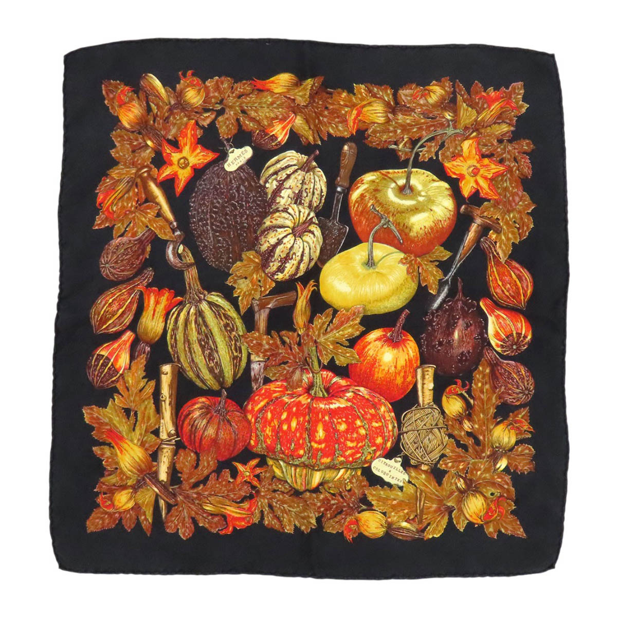エルメス カレ 45 CITROUILLES ET COLOQUINTES ユニ一発やる 黒いこと HERMES 【中古】 【御召しもの・小物】