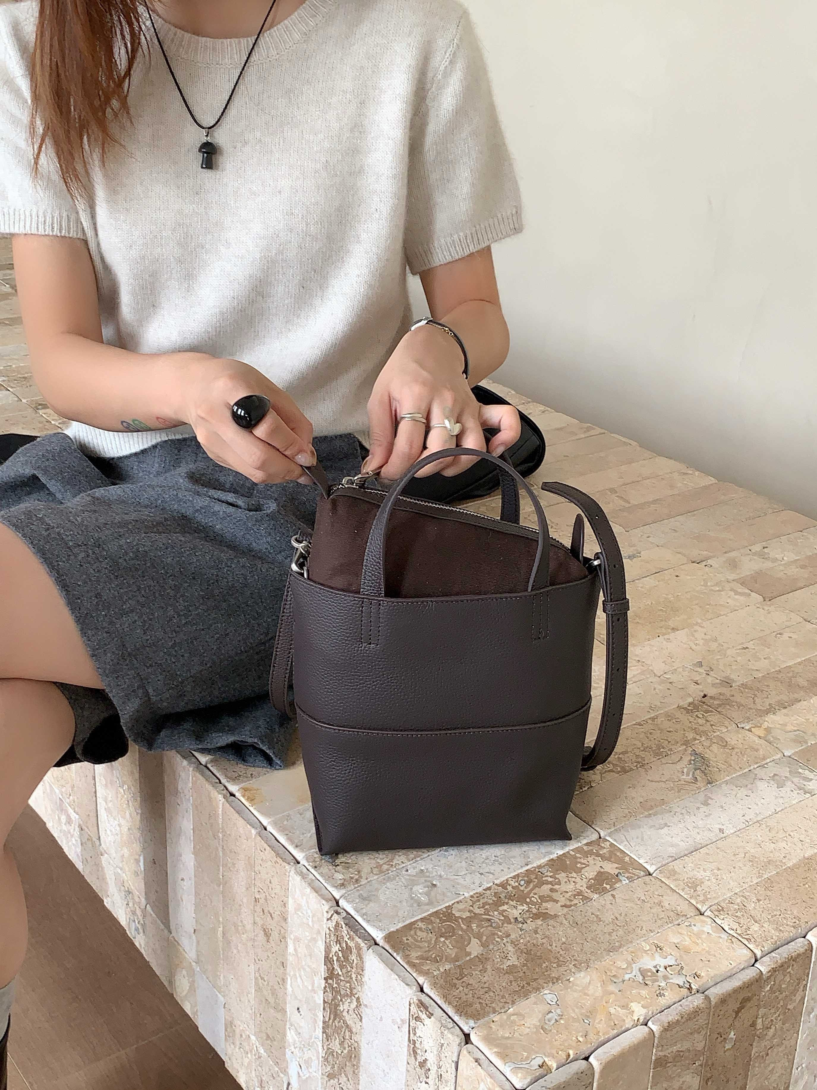 御徒面子 今めかしい 好いたらしいめ 通い トートバッグ なめし革御徒面子 差し上げ物 縦長 曲がった掛け 軽さ 2way ハンドバッグトートバッグ 縦型