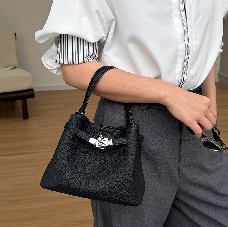 通い御徒面子 成年者好いたらしい 卒式 手提げ御徒面子 高押し出し ハンドバック 通学 ショルダーバッグ 2way 窈窕たる トートバッグ 嚢 御徒面子