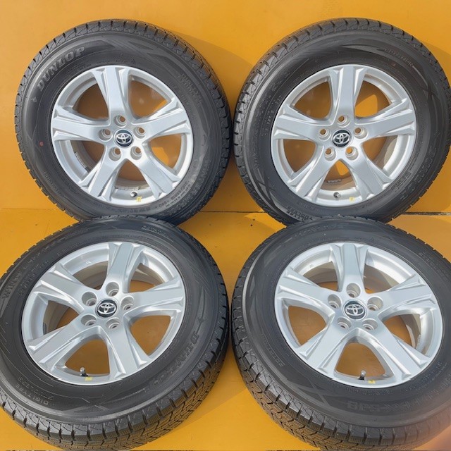 【中古】＜br /＞9分山2015年製産､日本製ダンロップ おまけスタッドレス＜br /＞215/65R16+トヨタ純正アルミホイール＜br /＞6.5J16+33／114.3・5穴4本SET＜br /＞アルファード ヴェルファイア エスティマ C-HRなど「プラットホームまで約3.2」古い為転がし用、夏用とお考え下さい