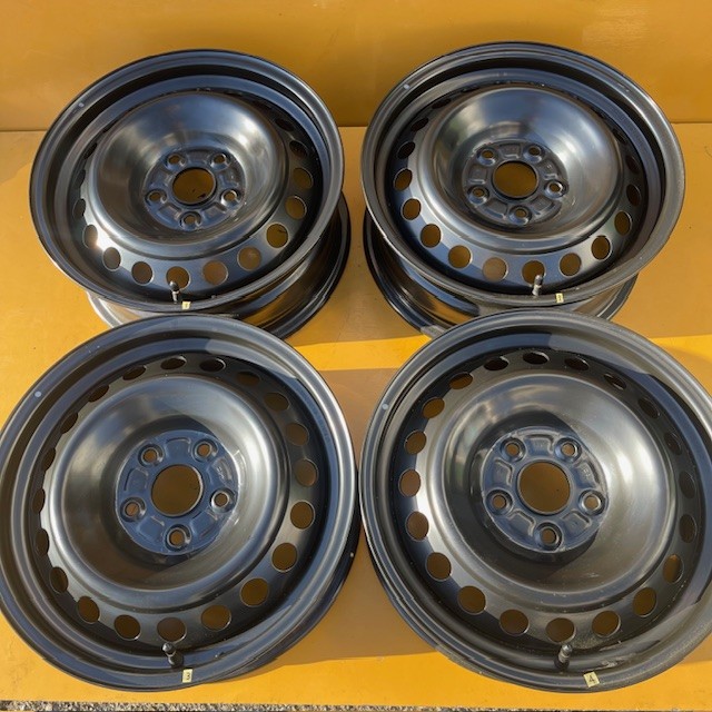 楽天市場】トヨタ 新型 90 ノア ヴォクシー 純正アルミホイール 16