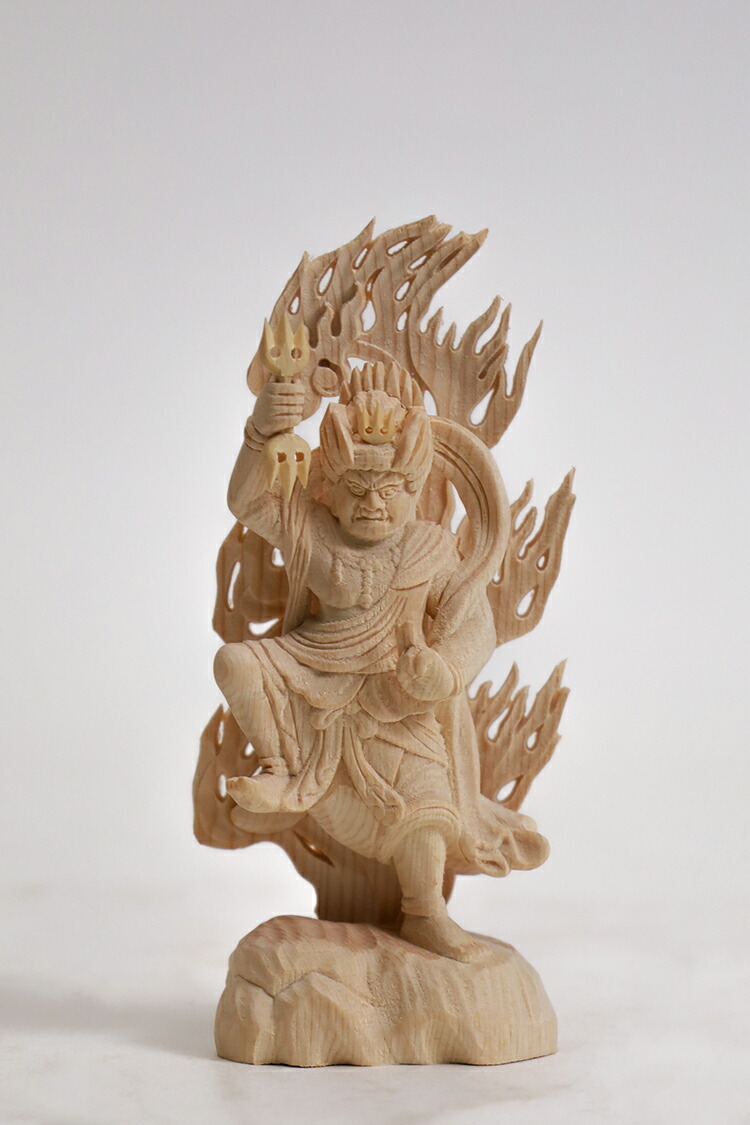 【新品】天然 本翡翠 仏像 彫刻品 宝石 全長8cm 国宝 毘沙門天像 四天王・多聞天で、左手・宝塔がシンボルの戦勝