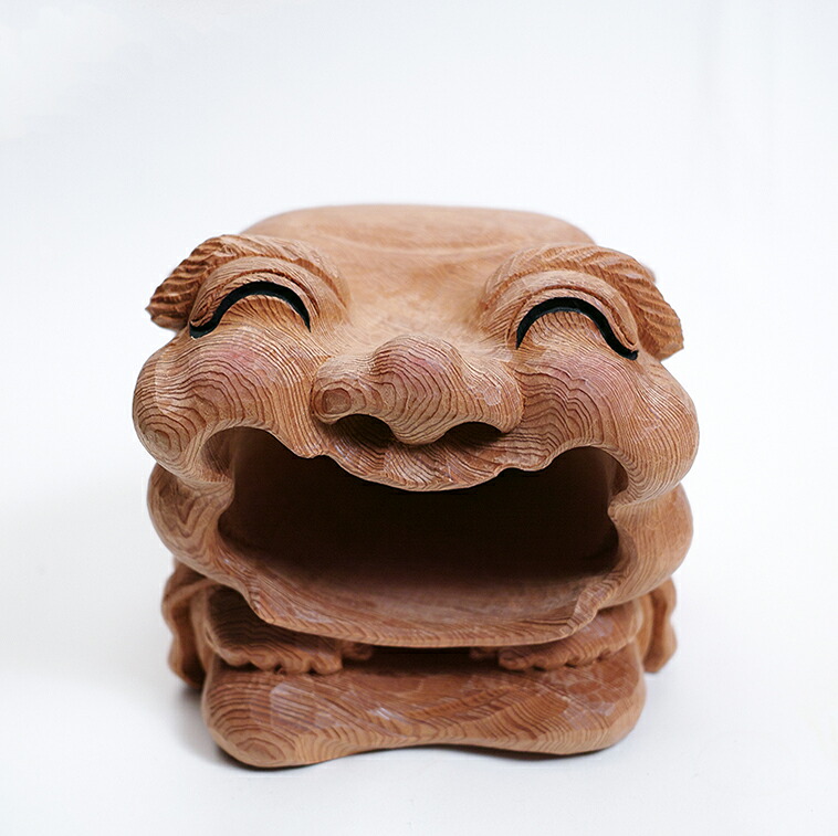 屋久杉 木彫り 笑福（大） \u003cBR\u003e一刀彫 / 原料品：屋久杉（飾りつけ）