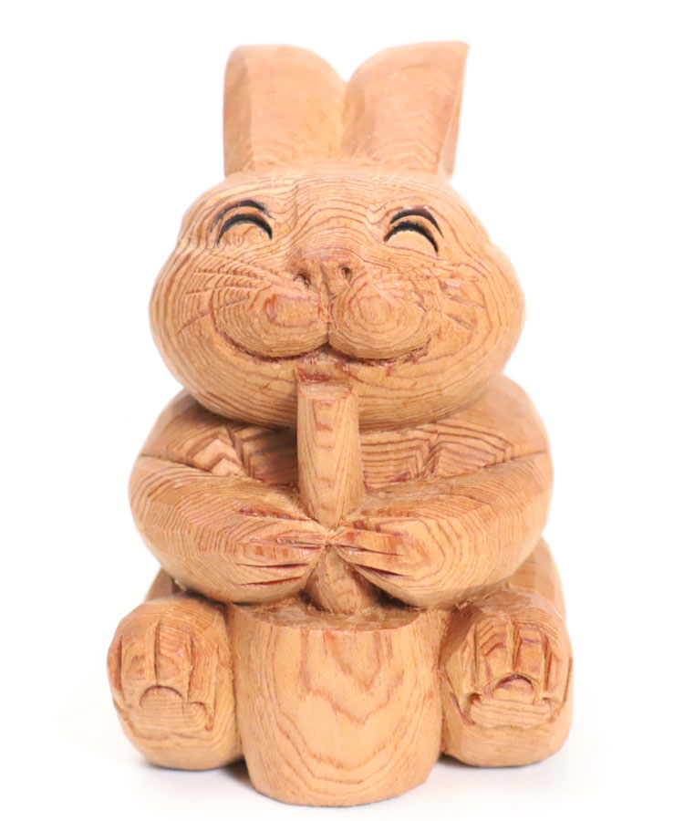 【締め高10糎】屋久杉 木彫り うさぎ \u003cBR\u003e一刀彫 / 原料品：屋久杉