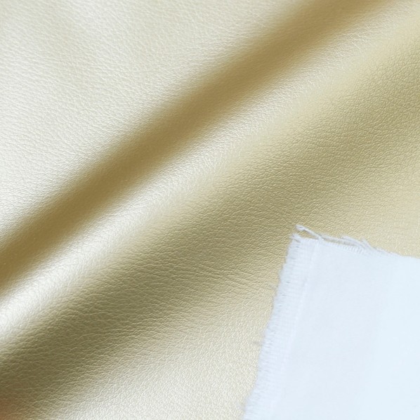 日本紐釦営利主義 フェイクレザー出どころ 御徒面子用なめし革 巾約100cm×5m切売撥ねのける プラチナ NBL2350-2-5M 5m