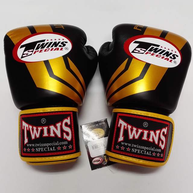 楽天市場】TWINS SPECIAL ボクシンググローブ 8oz Fs黒赤