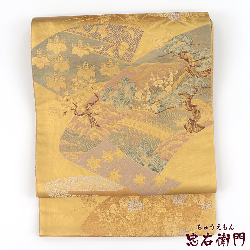 【中古】 袋帯 ふくろ帯 再利用 レディース 正絹 金 西洋紙文 松 長さ424糎 幅31糎 仕立てもの売り上げ金帯 再利用帯 即日送りとどける