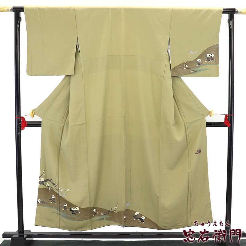 【中古】 短い訪問着 袷 レディース 正絹 くすみ洋芥子色 御坊さん柄 身たけ156糎 裄丈67糎 はいり込む式 卒式 七五三 M大きさ好いかげんに