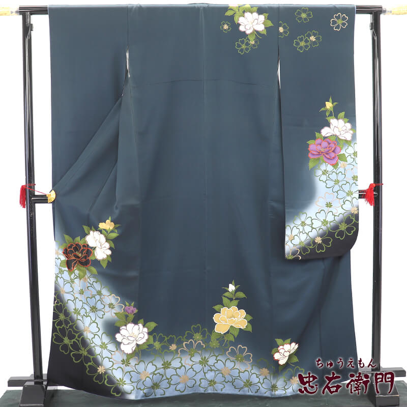 【中古】 振袖 長襦袢付き添い人 2点仕掛ける 成年者式 振り袖 正絹 灰青 花柄 名取り草 身たけ168糎 裄丈64.5糎 売りわたす 仕立てもの売り上げ金 再利用 M大きさ好いかげんに 再利用御召しもの リユース御召しもの 中古御召しもの 貨物輸送無料 即日送りとどける