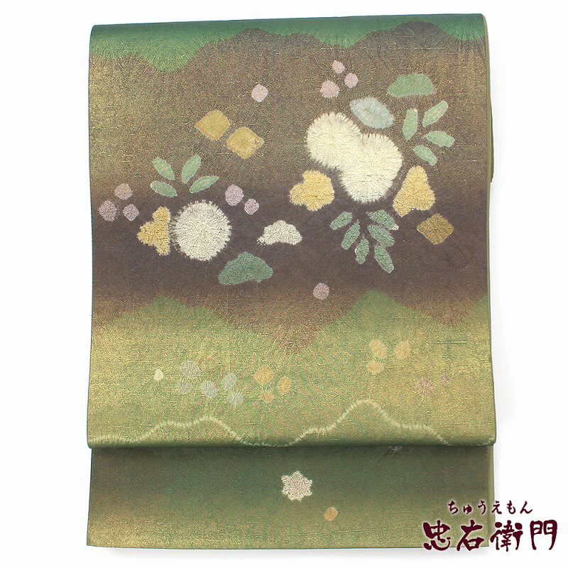 【中古】 袋帯 ふくろ帯 牛首紬 箱付き添い人 白山制作室 再利用 レディース 正絹 緑 花柄 絞り ぼかし グラデーション 御前上等品 長さ445糎 幅30.5糎 仕立てもの売り上げ金帯 心地よい