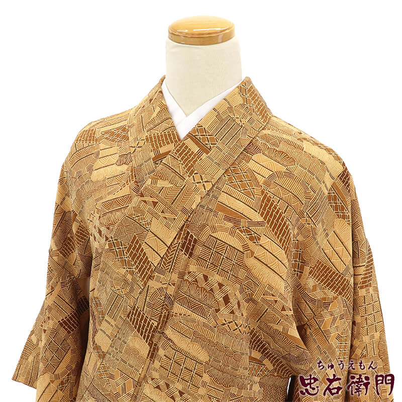【中古】 小紋 小紋御召しもの 袷 レディース 正絹 茶 ベージュ 生け垣 普遍化柄 身の丈157.5珊 裄丈64.5珊 心地よい 街御拾い 普段着 夕ご飯会 Ｓ～Ｍ大きさ好いかげんに 再利用御召しもの リユース御召しもの 中古御召しもの 即日送りとどける