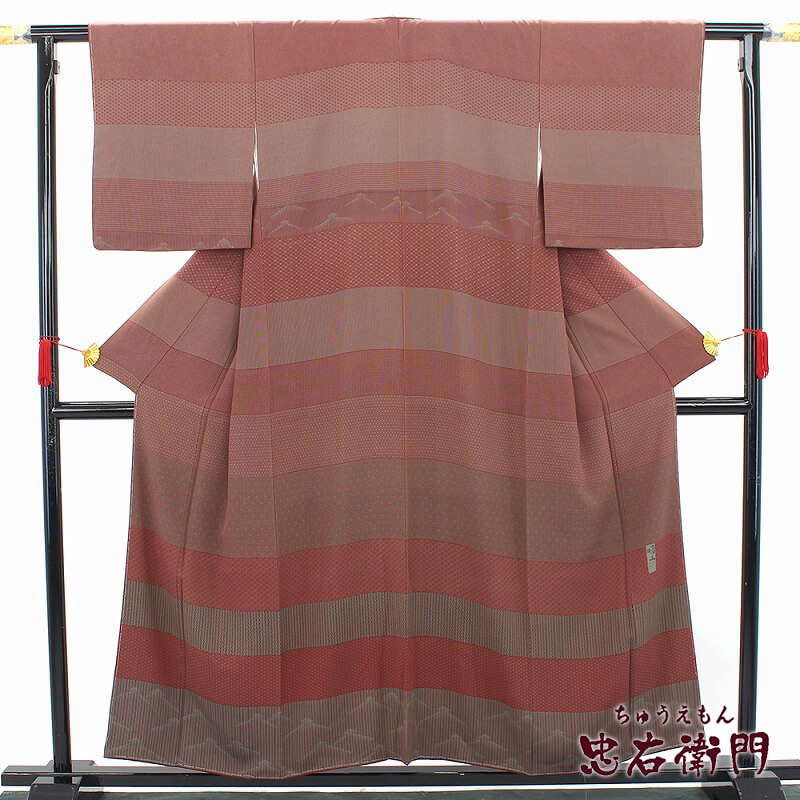 【中古】 小紋 江戸小紋 山下晴三 落款 レディース 正絹 臙脂 身丈157cm 裄丈65cm 仕立て上がり着物 カジュアル リサイクル着物 リサイクル 送料無料 即日発送