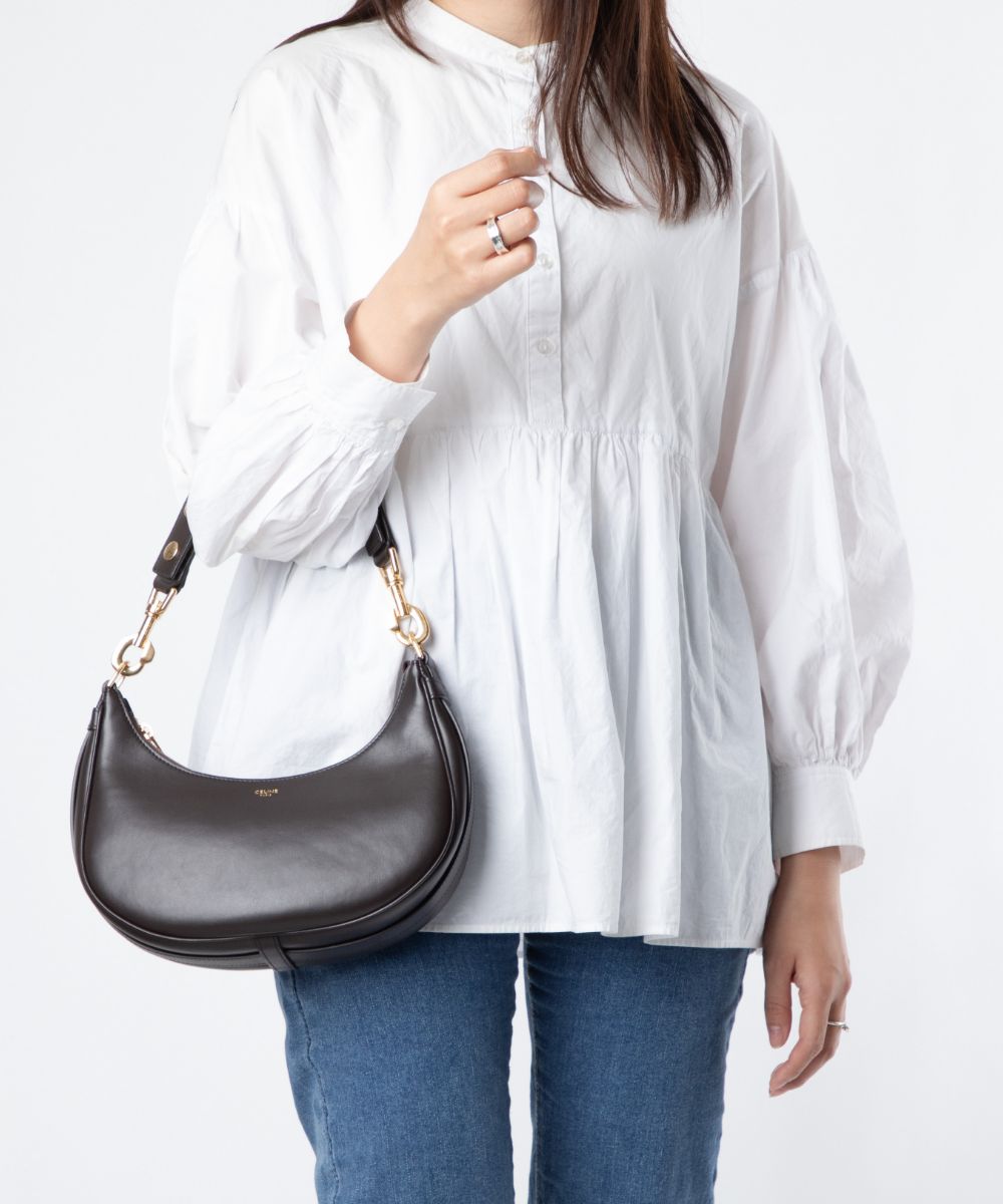 CELINE トートバッグ ショルダー 肩掛け ゴールドロゴ金具 ナッパレザー CELINE トートバッグ ショルダー 肩掛け ゴールドロゴ金具