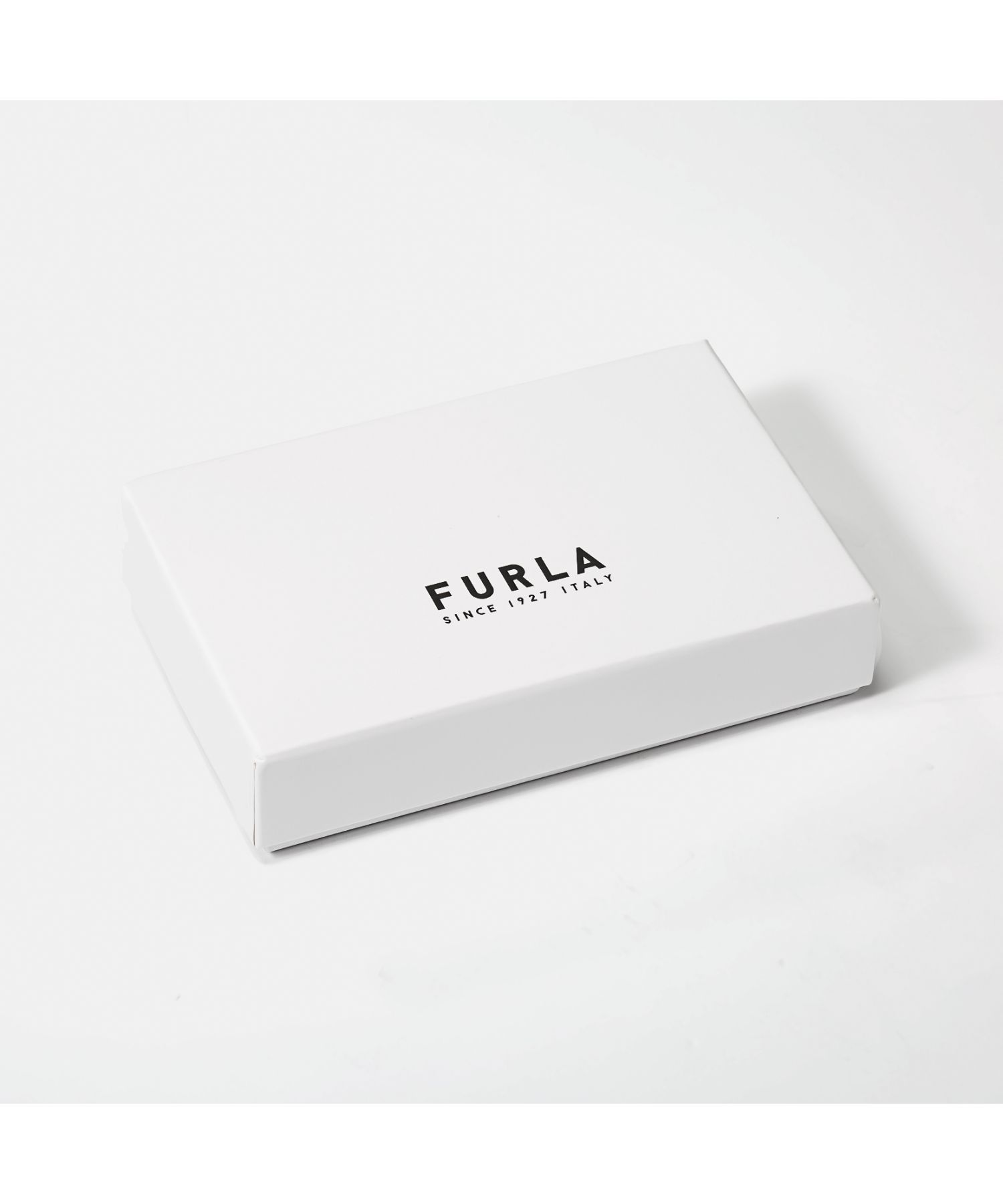 お礼や感謝伝えるプチギフト フルラ FURLA RAC5UNO HSF000 キーケース レディース ファッション小物 4連 レザー シンプル  コンパクト バビロン BABYLON スマートキー 革 ギフト プレゼント カジュアル 誕生日 記念日 お祝い 記念 通勤 通学 ホワイト  ダークブラウン ...