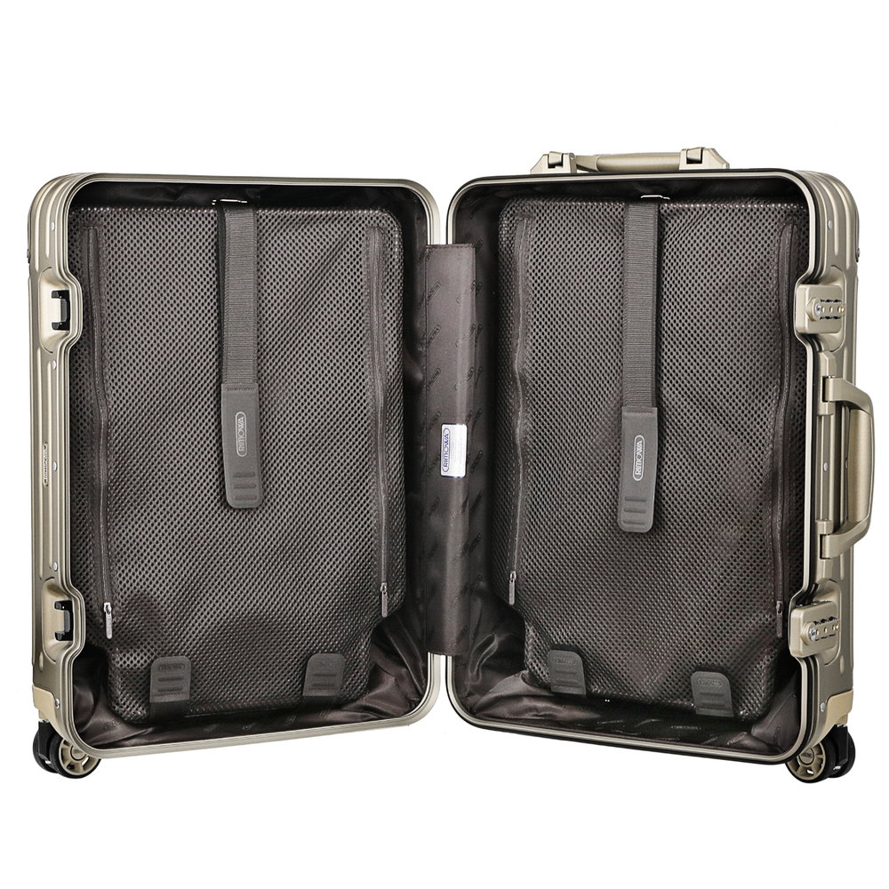 リモワ Rimowa キャリーバッグ バッグ 32l メンズ リモワ キャリーケース 924 53 03 4 Rimowa 送料無料 ドイツ レディース ブランド 旅行鞄 キャリー スーツケース リモワ Rimowa Topas Titanium スーツケース 32l 機内持ち込み キャリーバッグ キャリーケース トパーズ