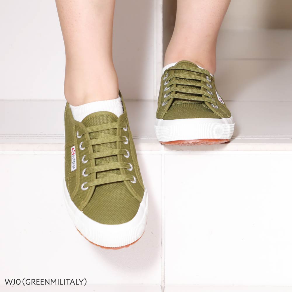 khaki superga