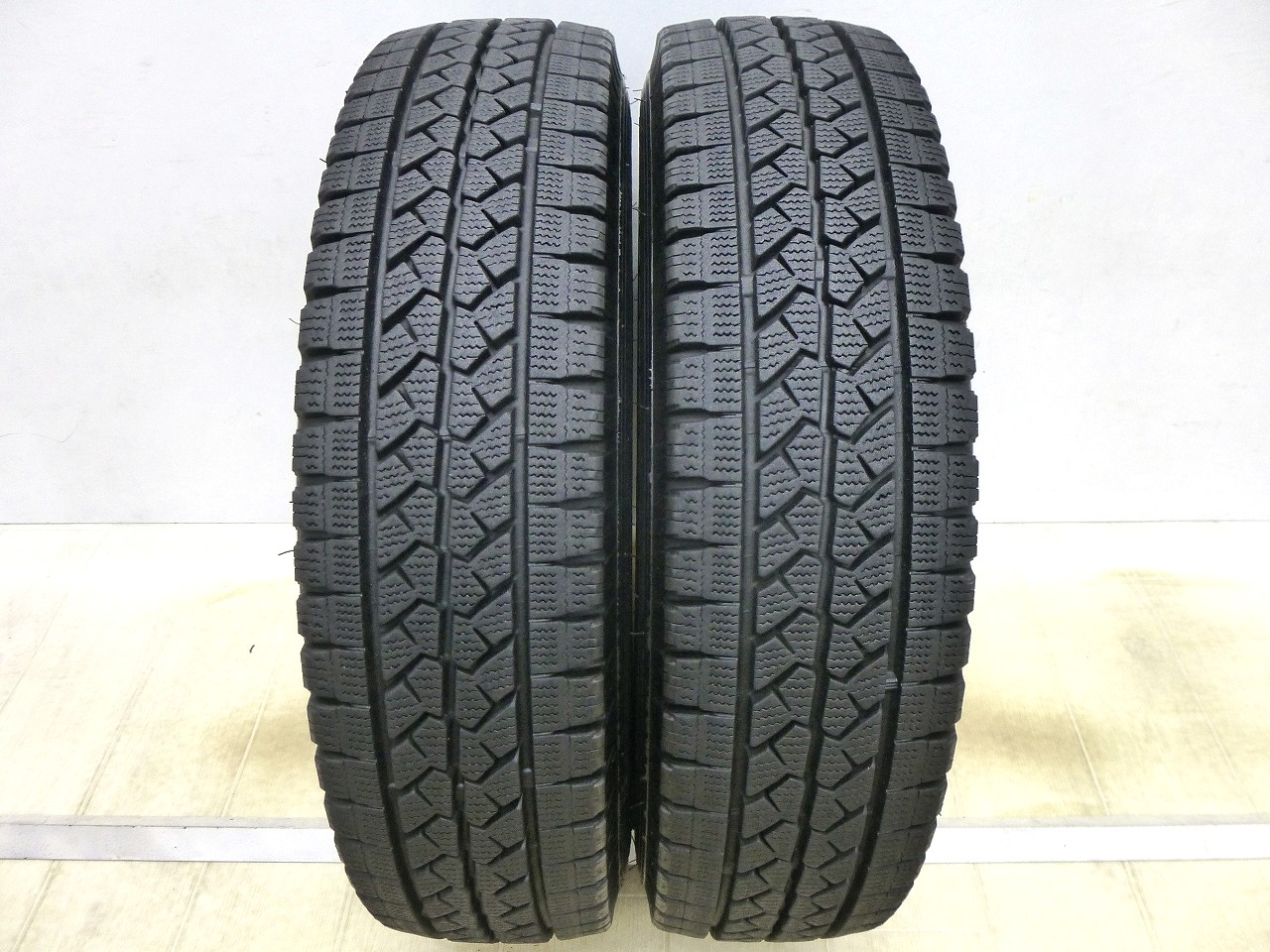 楽天市場】中古タイヤ スタッドレスタイヤ 中古 165R14 LT 6PR 