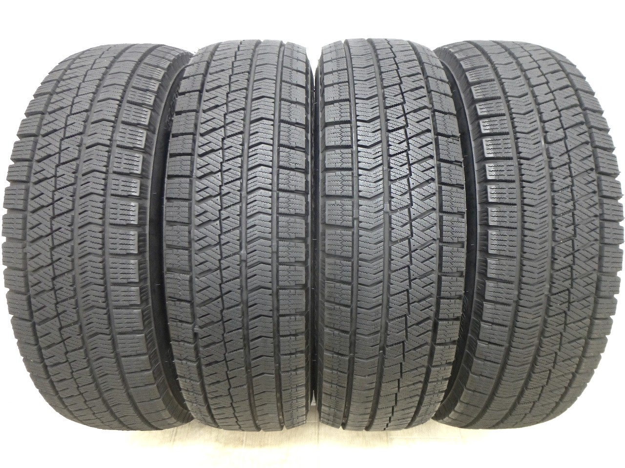 中古 スタッドレスタイヤ ブリヂストン　ブリザック VRX2　185/70R14　４本　中古 スタッドレスタイヤ 【中古】｜中古タイヤプロショップ