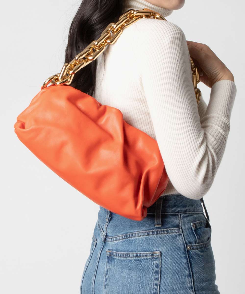 BOTTEGA VENETA チェーンショルダー/クラッチポーチ*2Color BOTTEGA VENETA チェーンショルダー/クラッチポーチ*2Color