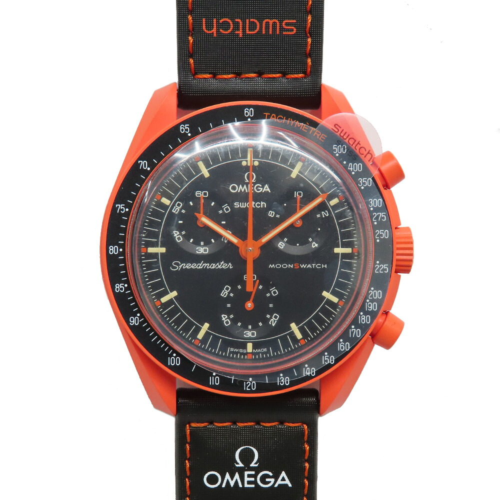 【名古屋】【OMEGA×SWATCH】】ゼロ×スウォッチ MISSION ON EART LAVA SO33O100 ムーンウォッチ【国内定め事】【未当て嵌める】【中古】