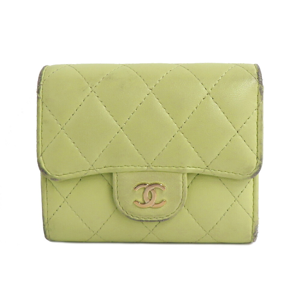 【名古屋】【CHANEL】シャネル マトラッセ スモール フラップウォレット AP0229 ピスタチオ 緑であること 子ヒツジ人はだ パウダーコンパクト 紙入れ レディース 小物【中古】