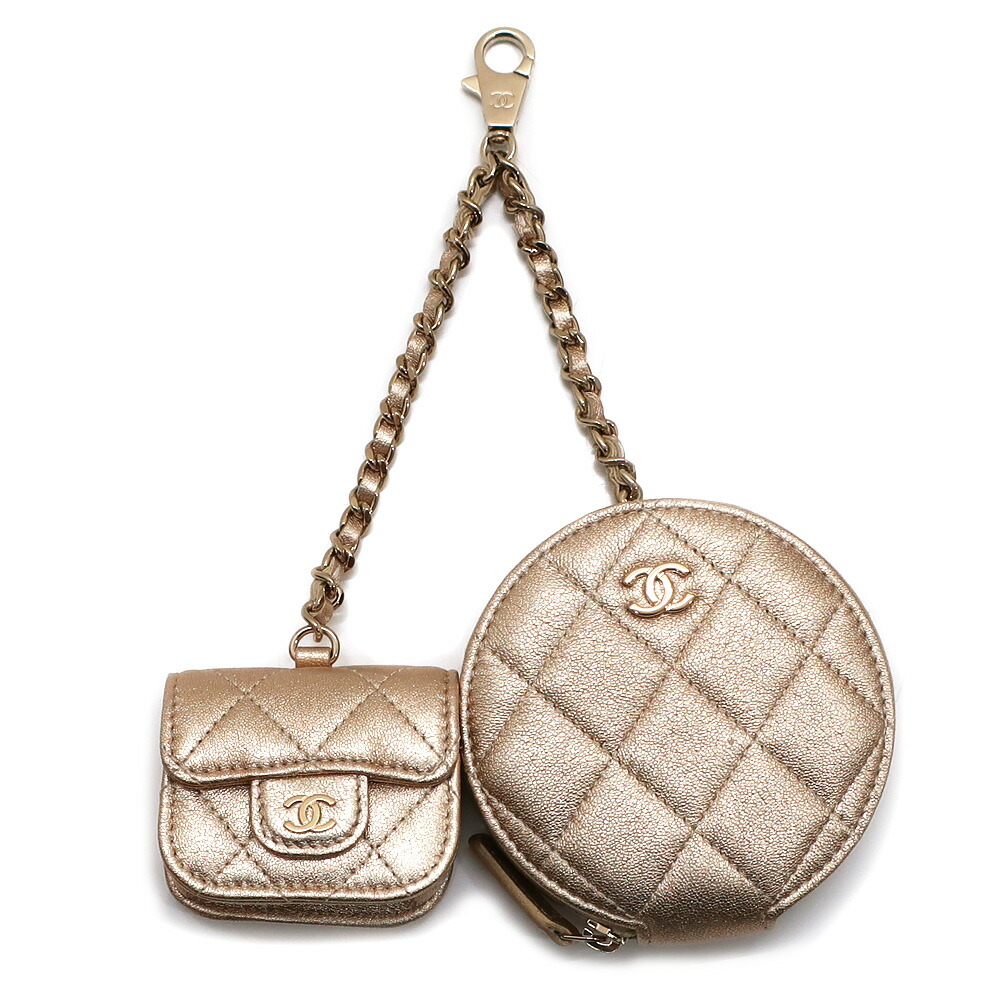 【最大限度３万円銀行割引引き換え証】【天白】【CHANEL】シャネル コインケース 合切袋 2024 イヤーズギフト AirPods 容れもの メタリックゴールド ゴールド金具 レディース【未当て嵌める】 【中古】