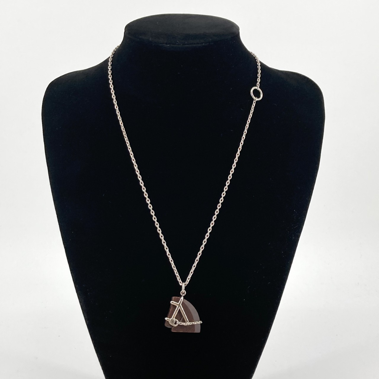 【10%OFFクーポン配布中】【中古】 HERMES(エルメス) シュヴァル ホースモチーフ ネックレス シルバー×ブラウン|U-GLAM(ユーグラム)