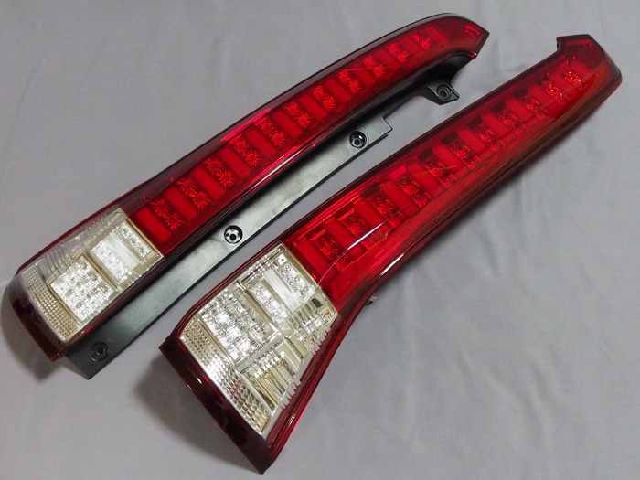 セレナ　c26 フルLEDテール シャークチューブ テールランプ フルLED C26 セレナ アカシロ