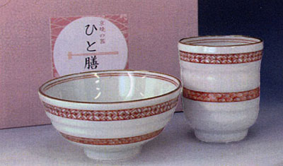 ご飯茶碗とマグカップセット 京焼 清水焼 陶器製 ごはん茶碗 1客 マグカップ 1客 楽膳セット 赤帯古紋 おしゃれ 日本製 高級 プレゼント 人気 和食器｜清水焼と宇治茶の宇治茶園