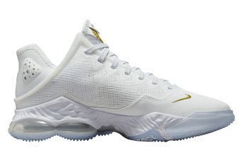 独創的 バスケットシューズ バッシュ タイタン ナイキ Nike Lebron 19 Low Ep Xtitan White Gold Www