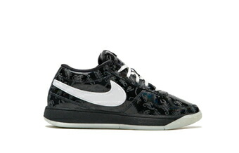 提げ篭シューズ バッシュ スニーカー  ブッカー  ハロウィン  SCORPION  ナイキ Nike Book 1 Halloween 2025 Black/White   表どおり