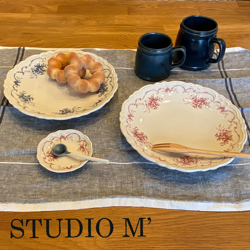 STUDIO M スタジオエム 食器 プレートmoment 24 flower-shaped plate