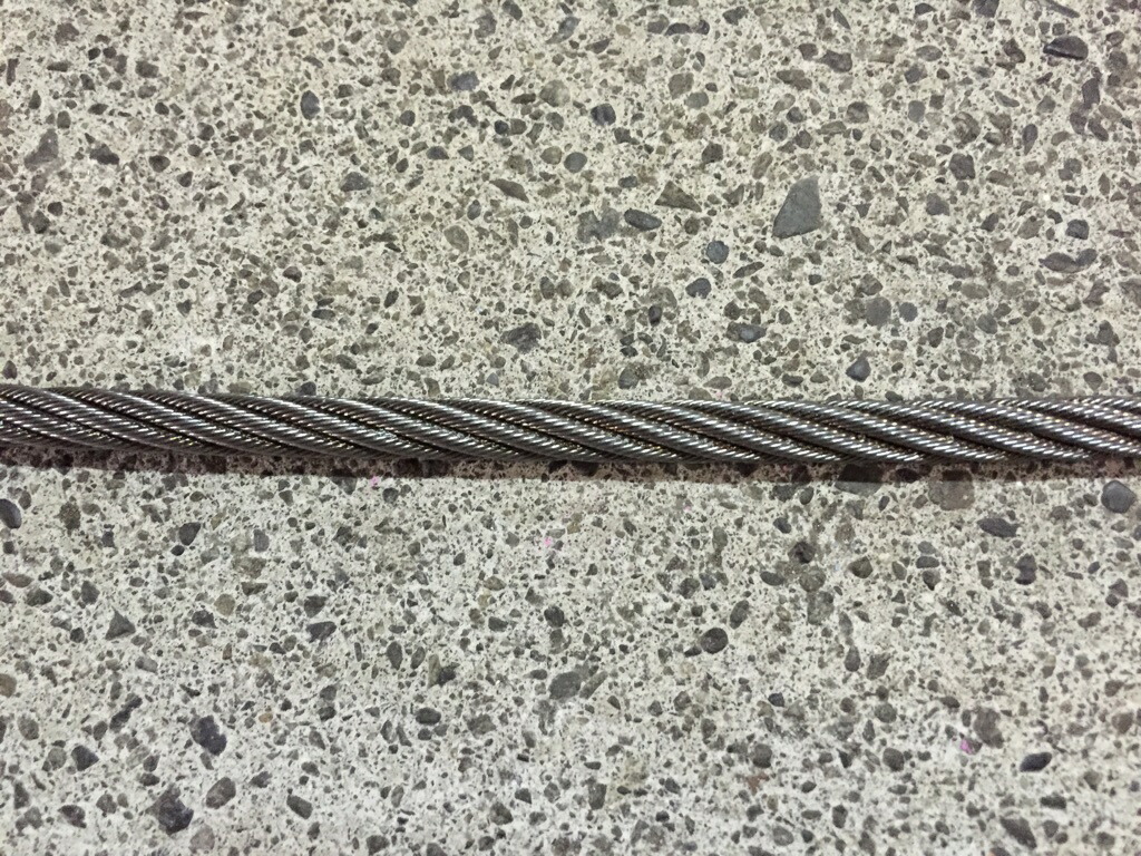 国産品　ユニック用ワイヤーロープ　8mm x 75m ユニック・クレーン用ワイヤーロープ JIS 鉄心入り 鋼心 共心